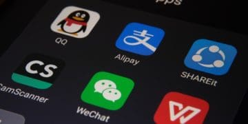 folder of Chinese apps blacklisted in the US (QQ, Alipay, CamScanner, WeChat, SHAREit, WPS Office)