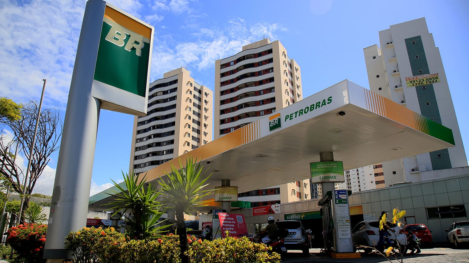 petrobras gas station