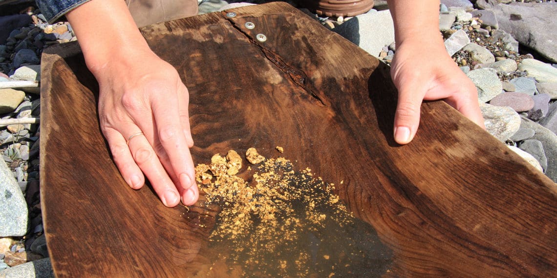 mining for gold in russia