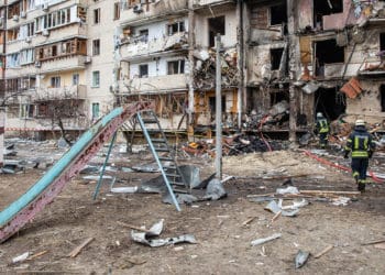 russia ukraine war burned out building