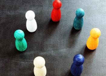 colored pawns in a circle