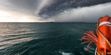 storm approaching risk