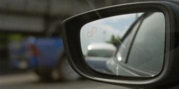 car blind spot warning