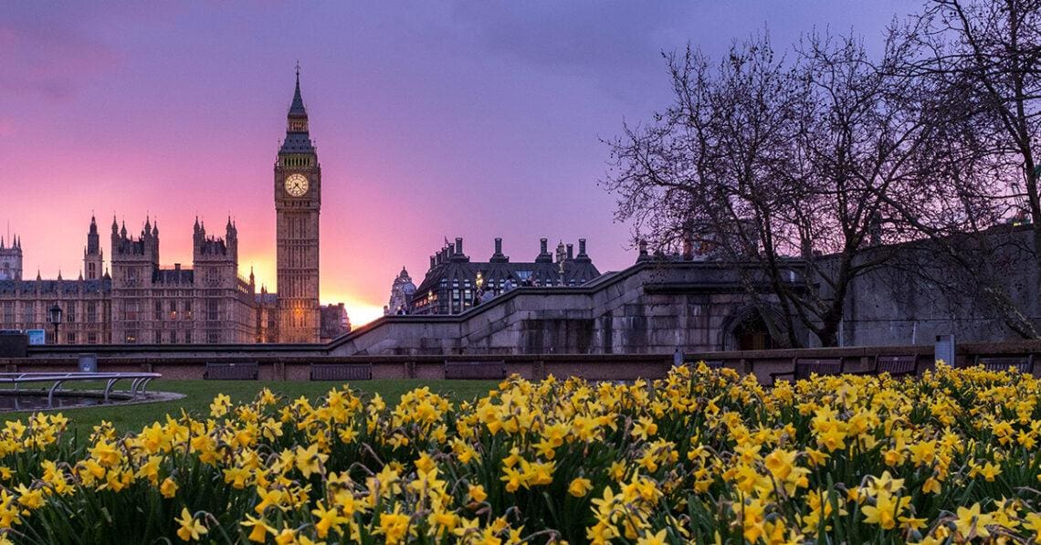 uk parliament building and big ben