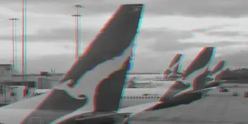 qantas planes on ground