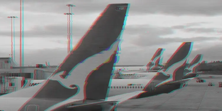 qantas planes on ground