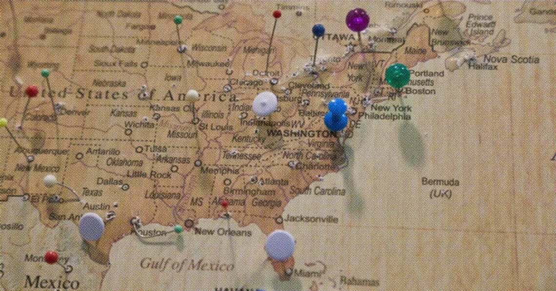 us map with pins