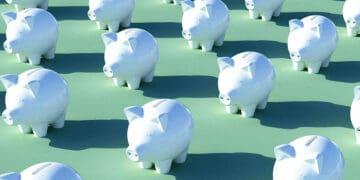 piggy banks in grid