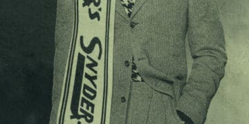 todd snyder runway show scarf