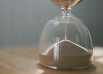 hourglass time running out