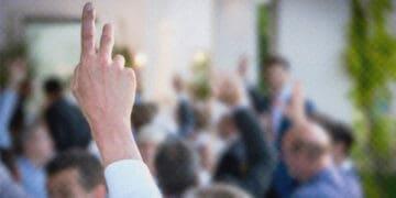 raising hand in meeting