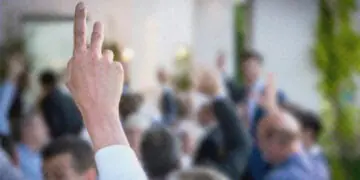 raising hand in meeting